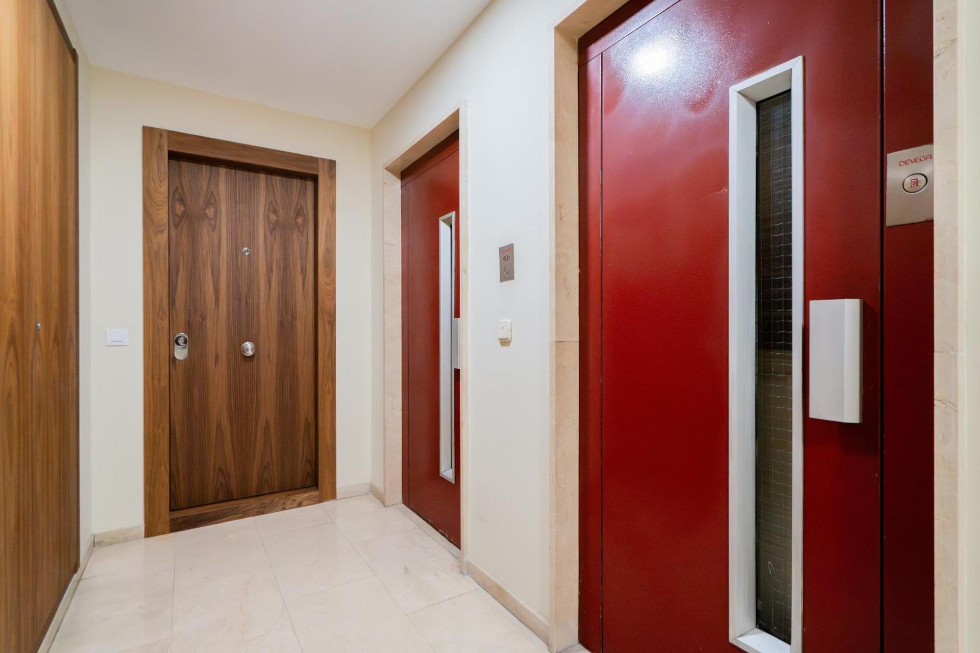 Apartamento Reformado Para 6 Personas En Plena Gran Via Alquiler Temporal Madrid Exterior foto
