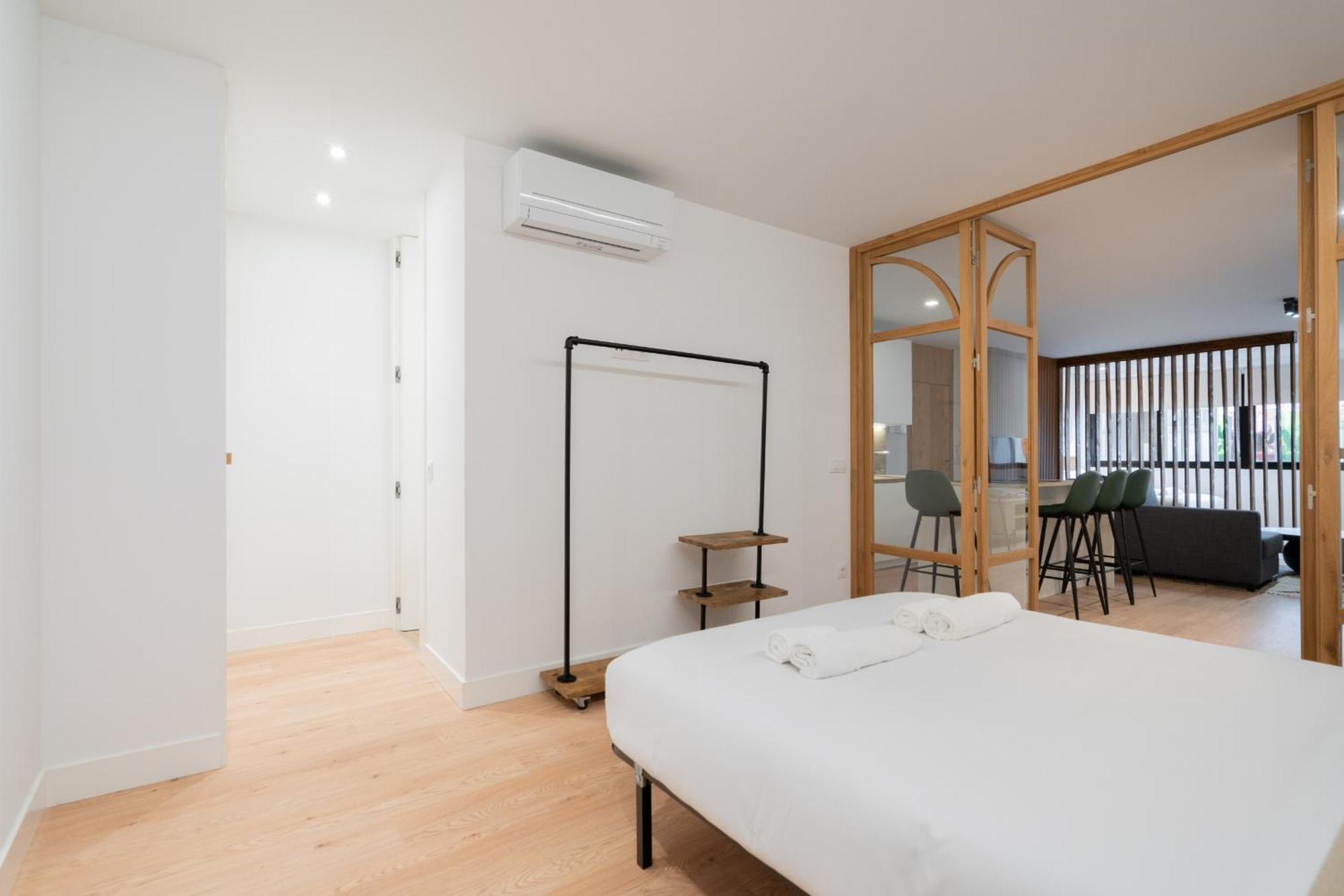 Apartamento Reformado Para 6 Personas En Plena Gran Via Alquiler Temporal Madrid Exterior foto