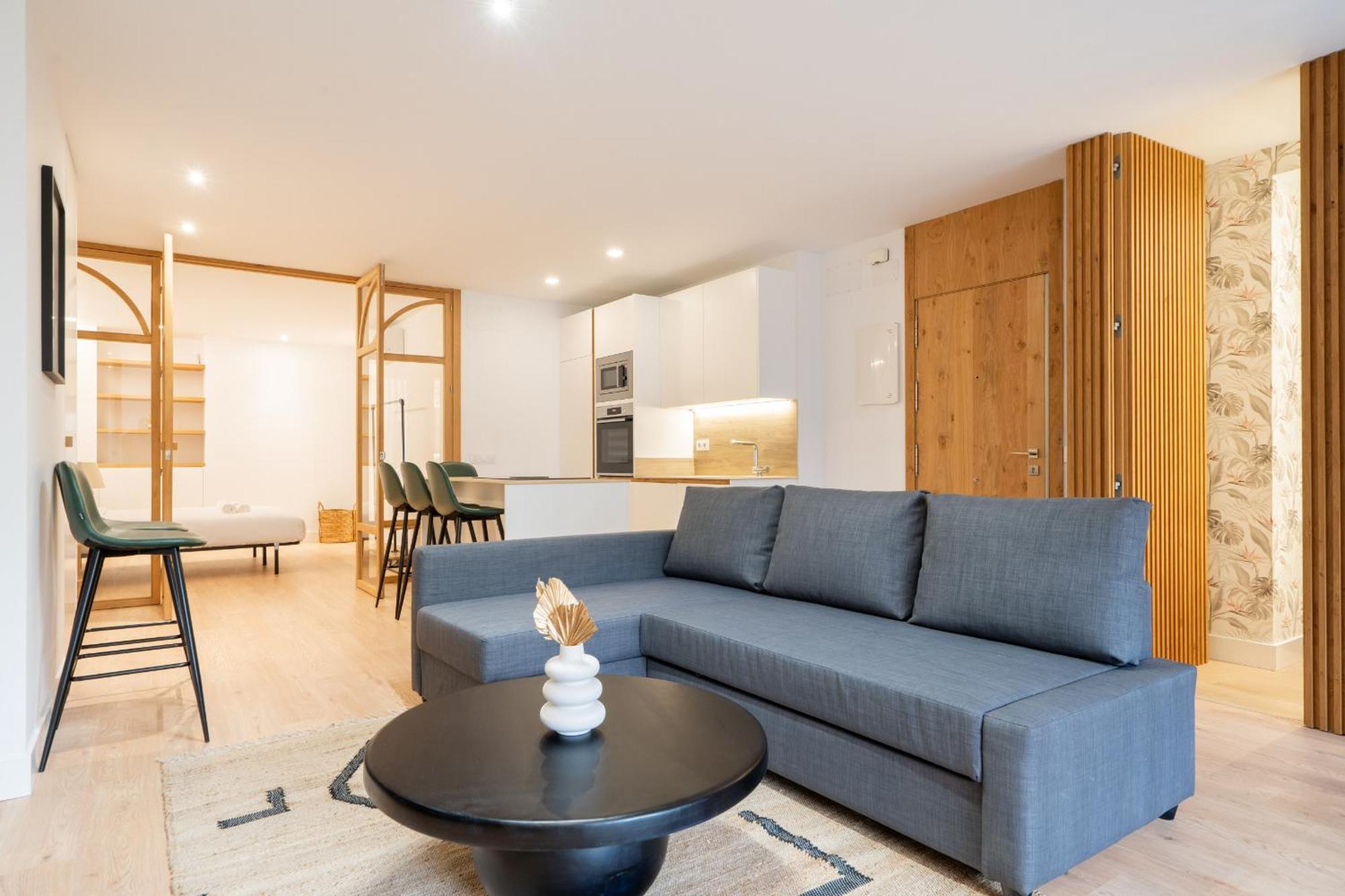 Apartamento Reformado Para 6 Personas En Plena Gran Via Alquiler Temporal Madrid Exterior foto