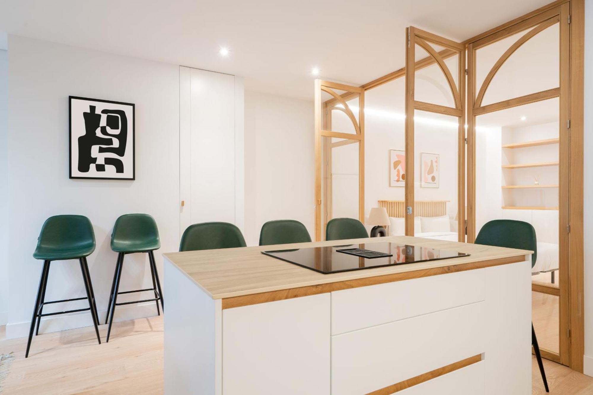 Apartamento Reformado Para 6 Personas En Plena Gran Via Alquiler Temporal Madrid Exterior foto