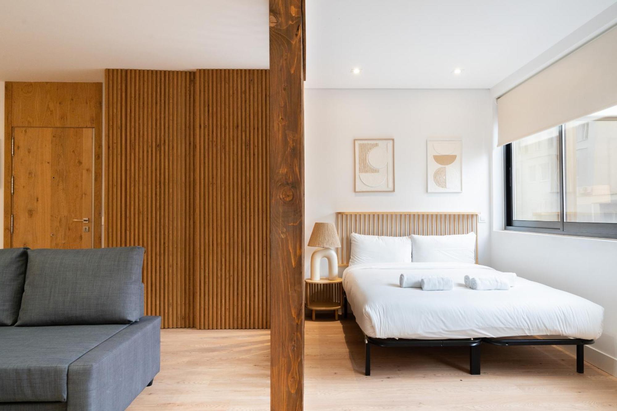 Apartamento Reformado Para 6 Personas En Plena Gran Via Alquiler Temporal Madrid Exterior foto
